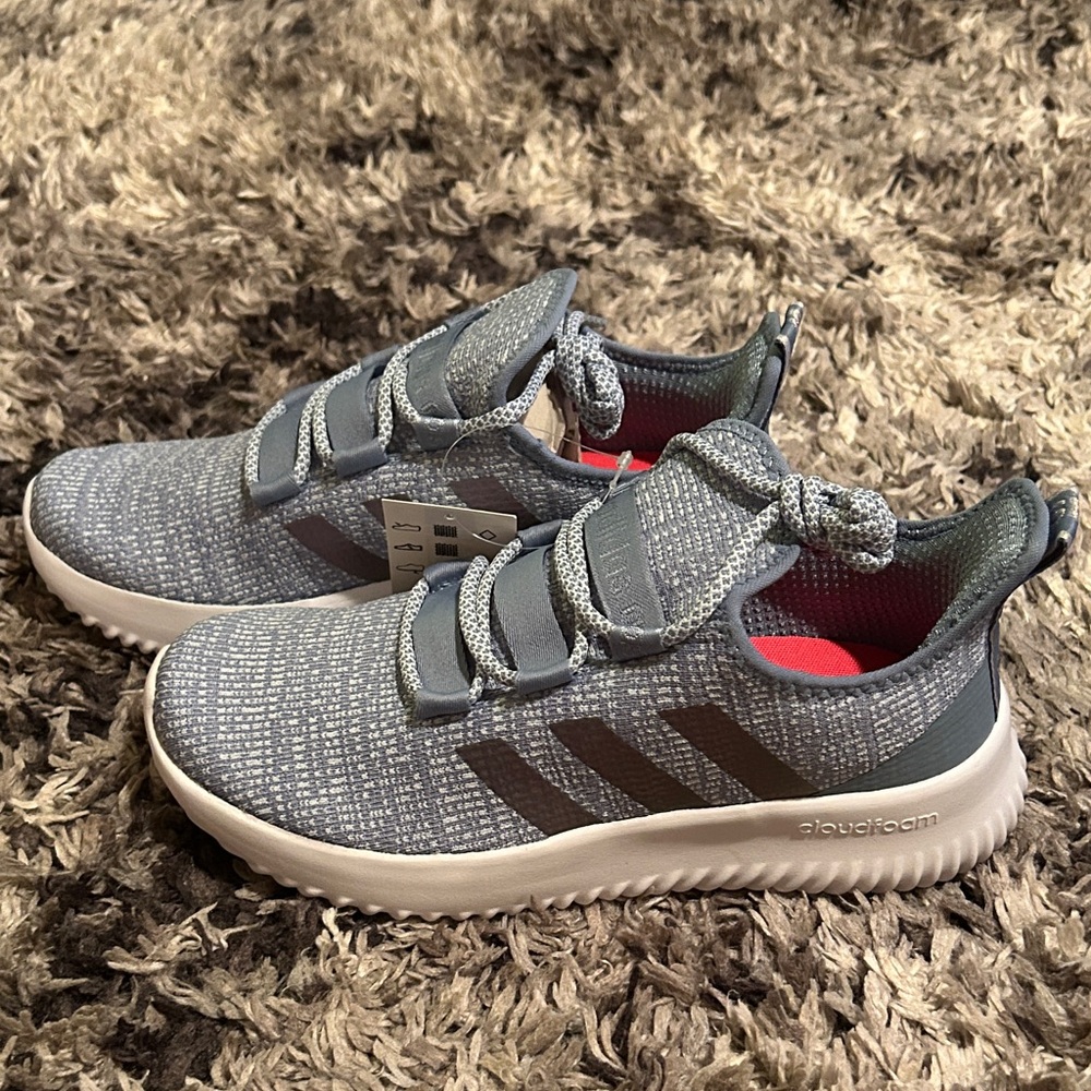 NIB Adidas Kids Gray Sneakers, 4.5